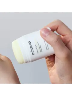 Mixsoon-Bean-Sun-Stick 2.webp