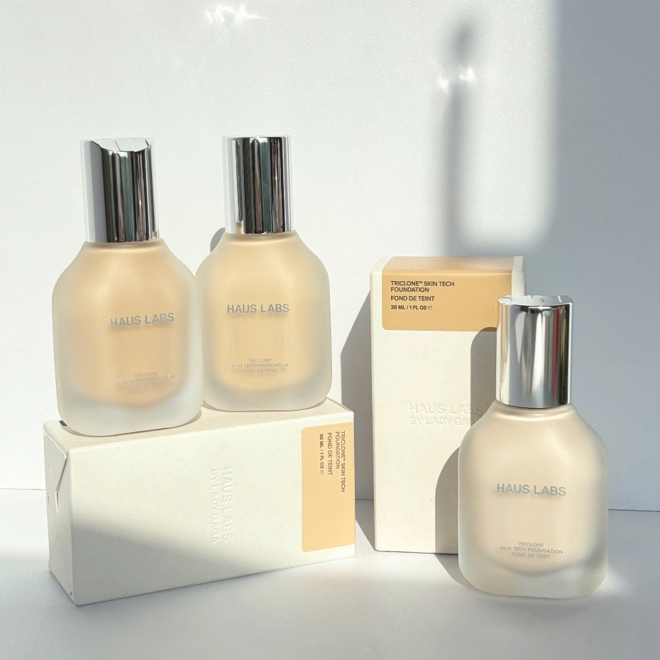 Triclon Skin Tech Medium Coverage Foundation Haus Labs - Imagen 3