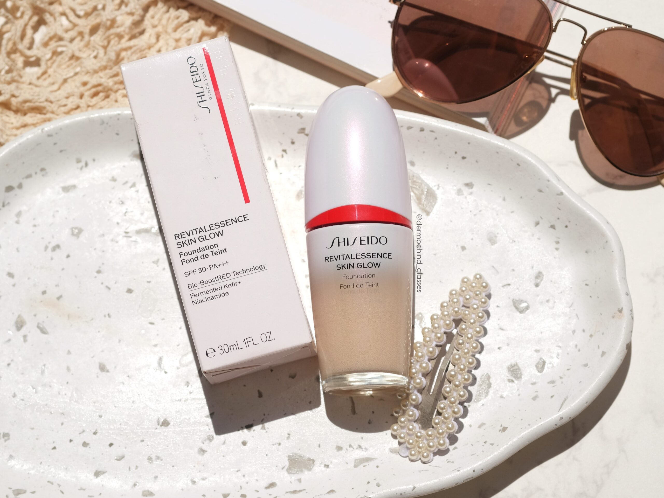 Revitalessence Skin Glow Foundation SPF30 Shiseido - Imagen 3