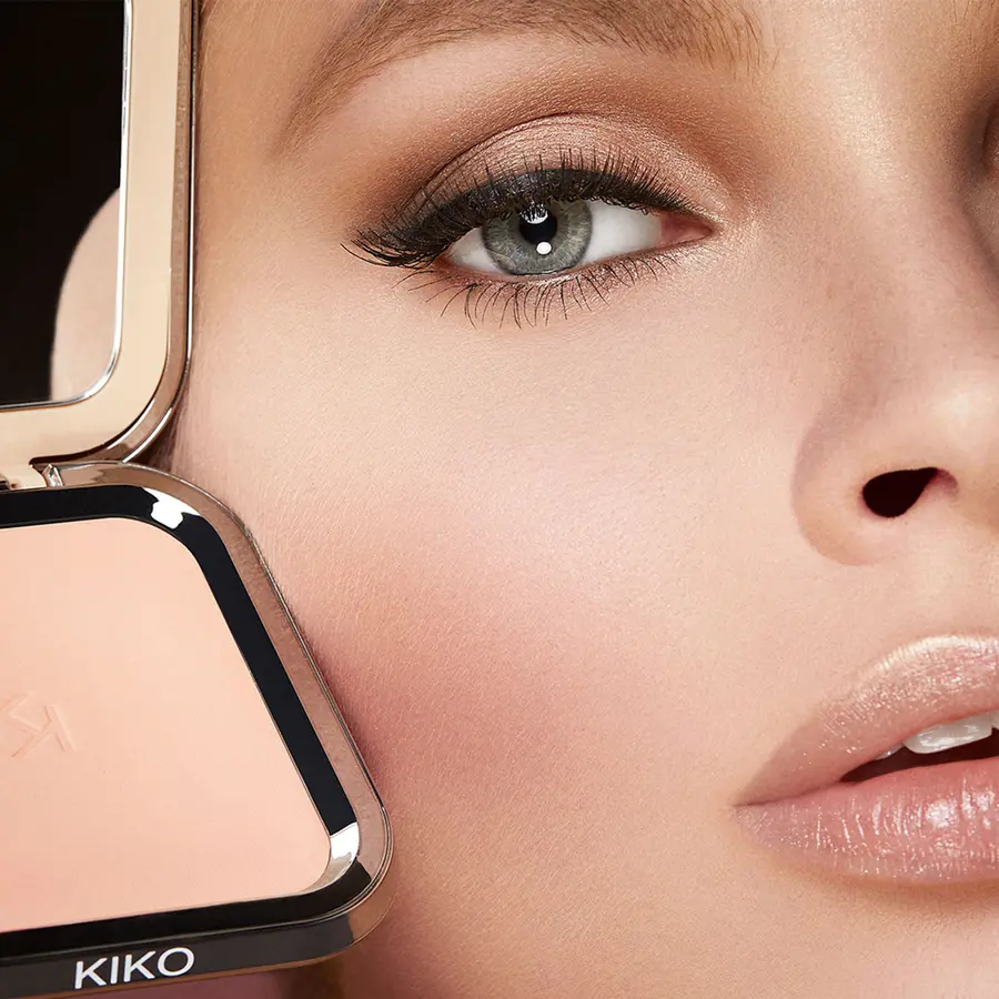 Weightless Perfection Wet and Dry Powder Foundation Kiko Milano - Imagen 4